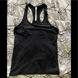 Lululemon Swiftly Tech Racerback 2.0 size 8 / black